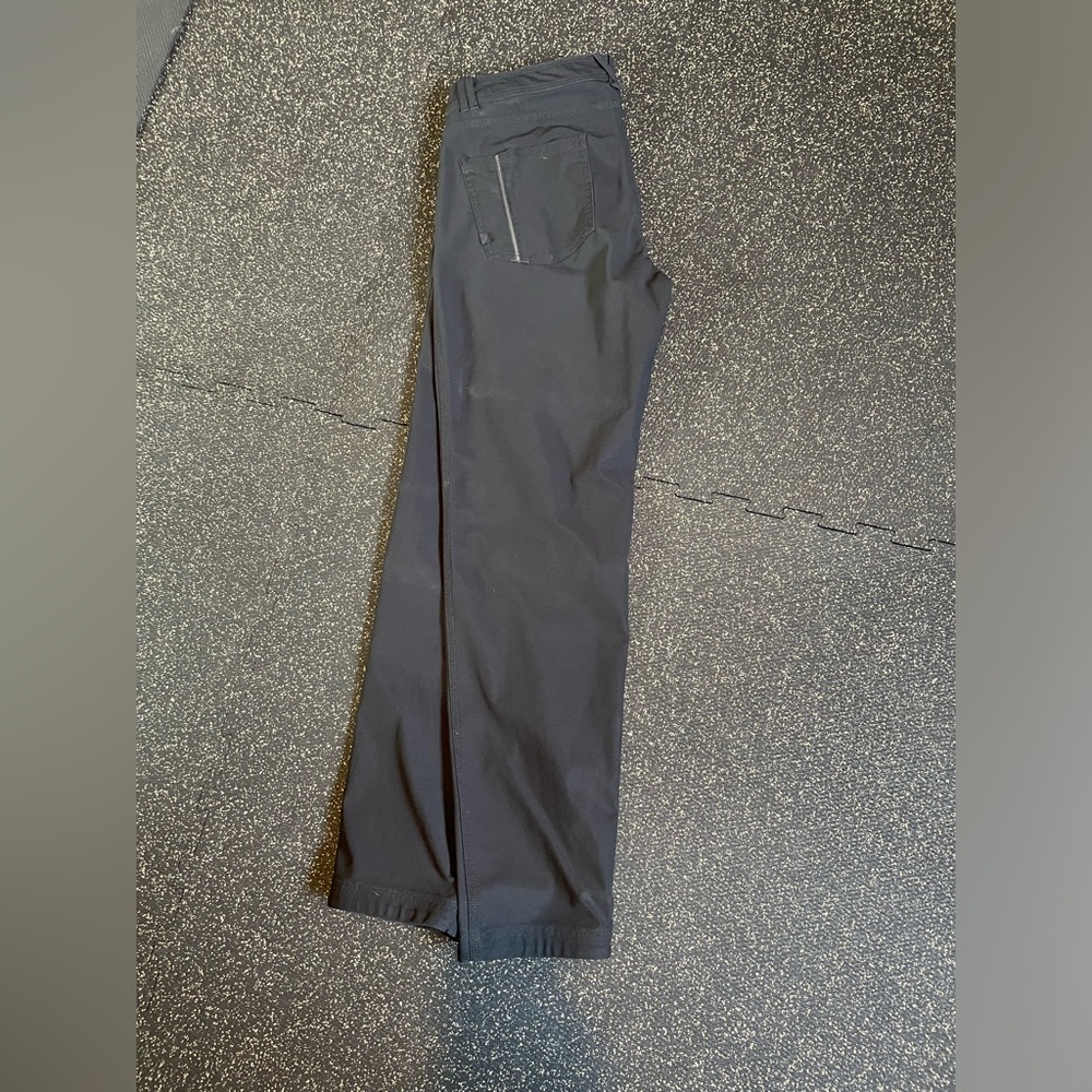Lululemon Day Trip Boyfriend Pant size 6 black